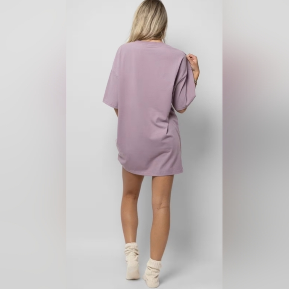 Women's Essential Oversized T-Shirt - Picture 5 of 6